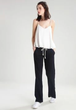 Roxy OCEANSIDE PANT - Trousers - True Black -Roxy Shop 0c9d379f2e52400d832b201d8492fad0