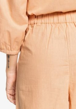 Roxy Trousers - Toast -Roxy Shop 25d9a4866a0944b6bb8abeeb54f0e60f