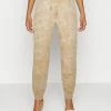 Roxy FOOLS PANT - Tracksuit Bottoms - Beige