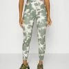 Roxy SUBLIME SUNSHINE PRINTED - Leggings - Deep Lichen Green 1 Roxy SUBLIME SUNSHINE PRINTED - Leggings - Deep Lichen Green -Roxy Shop 43ee8a59514544adb33147c2733751fe
