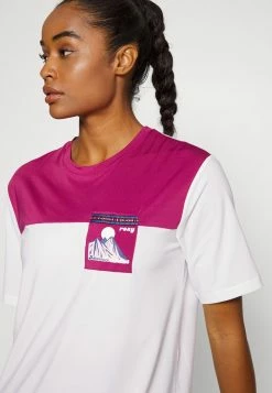 Roxy EXPLORE THE TRACKS - Print T-shirt - Boysenberry 11 Roxy EXPLORE THE TRACKS - Print T-shirt - Boysenberry -Roxy Shop 54a2976a42624326aff07acde89b09ff