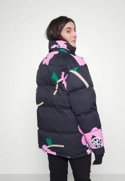 Roxy ROWLEY PUFFER - Snowboard Jacket - True Black 17 Roxy ROWLEY PUFFER - Snowboard Jacket - True Black -Roxy Shop a7737bd6c3944937aed5dde6b2982b4f