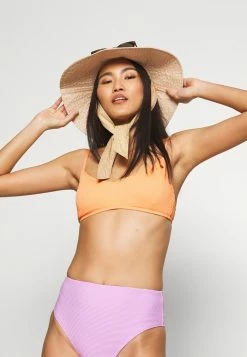Roxy DARLING WAVE BRALETTE - Bikini Top - Coral Reef -Roxy Shop dabfb16b14394230b26ee278800bebb1