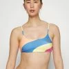 Roxy POP SURF BRALETTE - Bikini Top - Bright White -Roxy Shop f4f8677a8eec4b8690a6a34e050eb66d